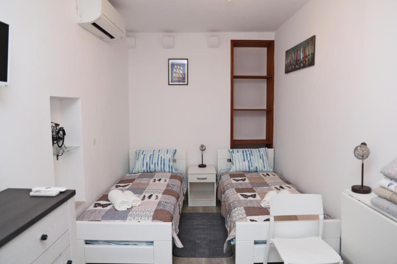 Sailboat House Apartment Korcula Town Exterior photo